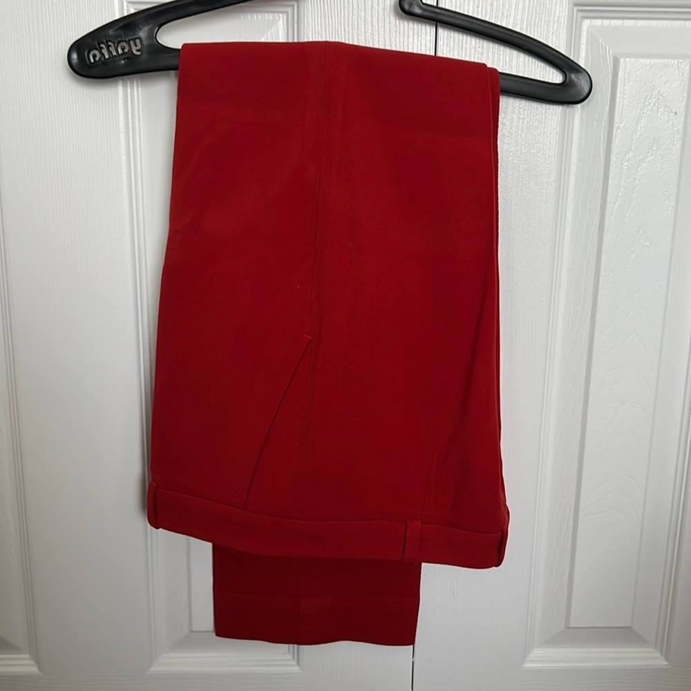 Hugo Boss, ladies brand new trouser, never worn, US size 6, length 36 inch